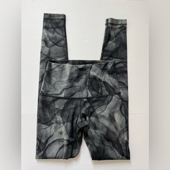 Lululemon Wunder Under Pant Size 6 Midnight Tulle Multi Black - Picture 1 of 10